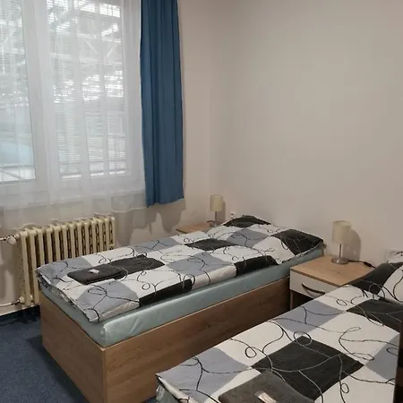 Sporthotel Milevsko מלון *